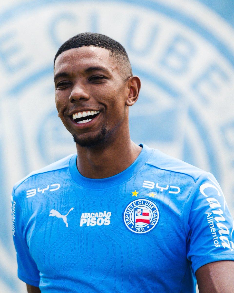 Yuri Santana tweet media