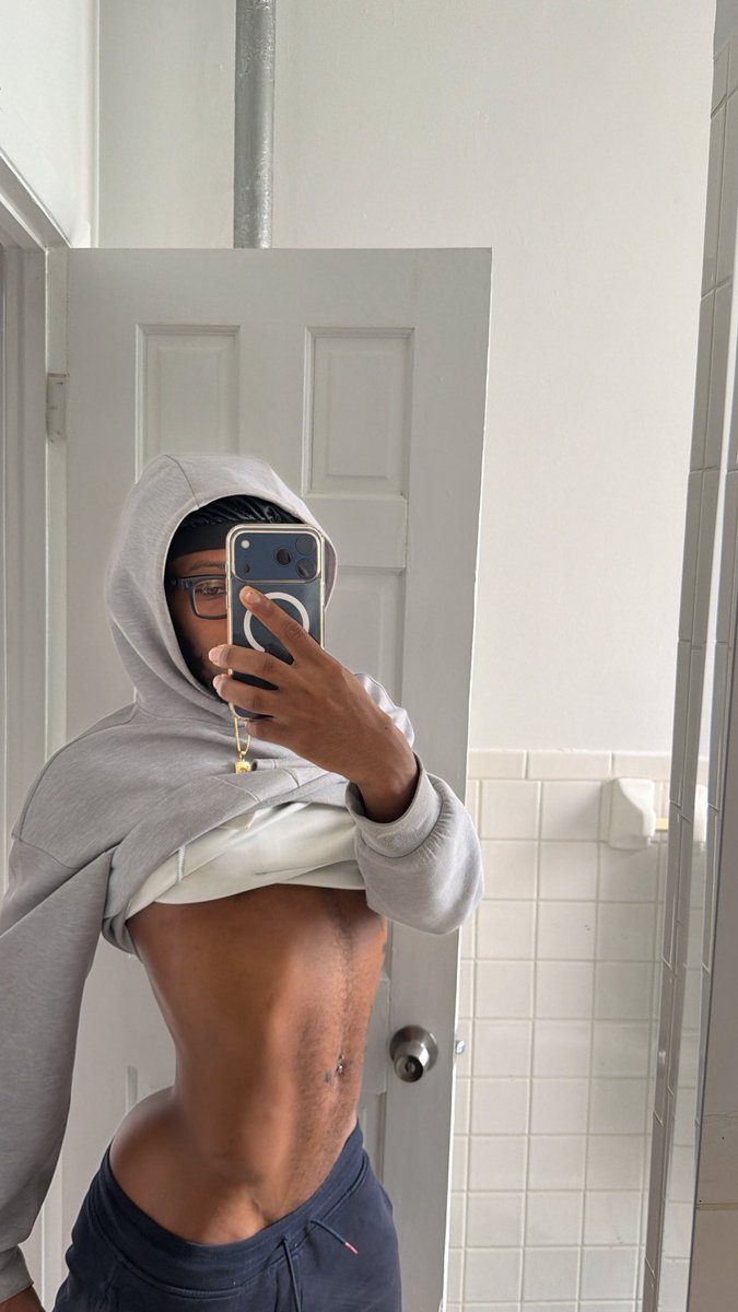 sajavien's tweet photo. yerrr 🖤 #newyork #gay #nyc https://t.co/XdCVnTbdRg
