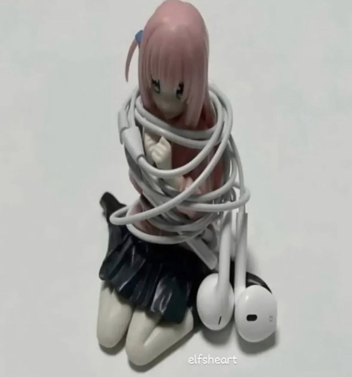 𝗌𝖺𝗒𝖺 𝗈𝖿 𝗌𝗁𝖾𝖽𝗍𝗐𝗍 🥩🪽୧ ‧₊˚ ( ≧ᗜ≦) tweet media