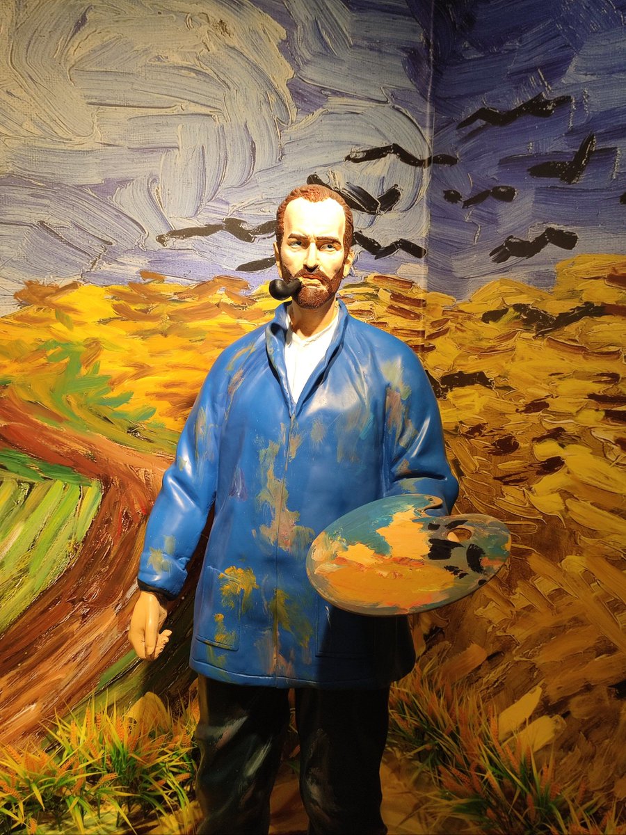 melizabeth80's tweet photo. "Lost in brushstrokes that breathe—this exhibition turns silent art into a heartbeat of color. #ArtExperience #ColorPoetry" https://t.co/1j3ssejX8p