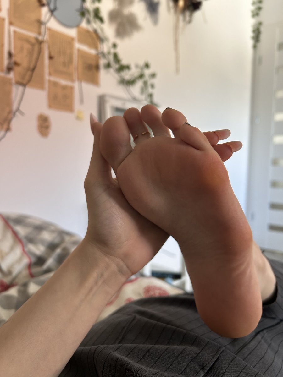 thisprincessMel's tweet photo. smooth as always 😌 https://t.co/MGQzYkOxCa