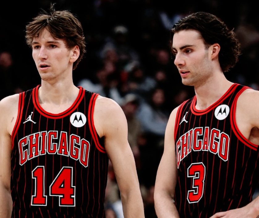 Die-Hard Chicago tweet media