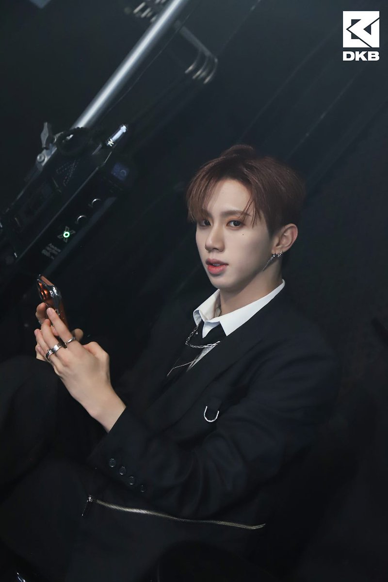 𝑃𝑜𝑡𝑡𝑒𝑟 tweet media