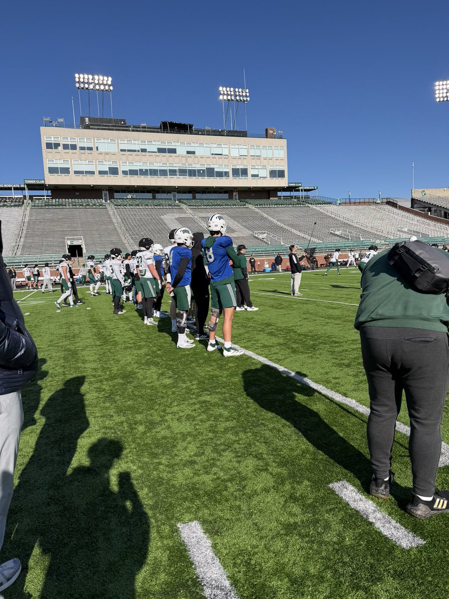 LarkinThomas32's tweet photo. Had a great visit today at Ohio University! Loved the campus and coaches. Thank you @CoachIzzy1 @OhioFBRecruit !
@DJRSwework @TippFB @qbcoachaiken @CraigSyphrit https://t.co/rAzMZ1PaN4