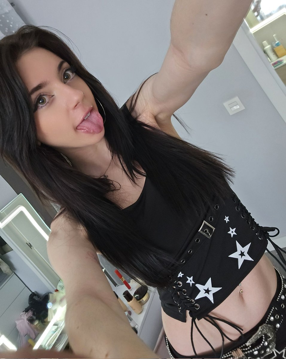 ᴛʀɪѕʜ ౨ৎ tweet media