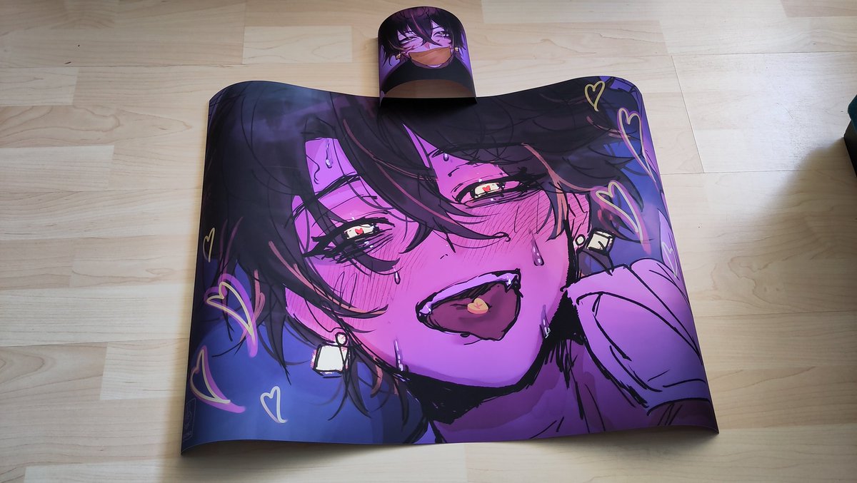 Jonahowouwu's tweet photo. OwO first part of my Karbon merch order arrived <3
@necotaco2 goated art uwu
#karbon
#karbonart
#karbonmerch https://t.co/X7C0GimOhA