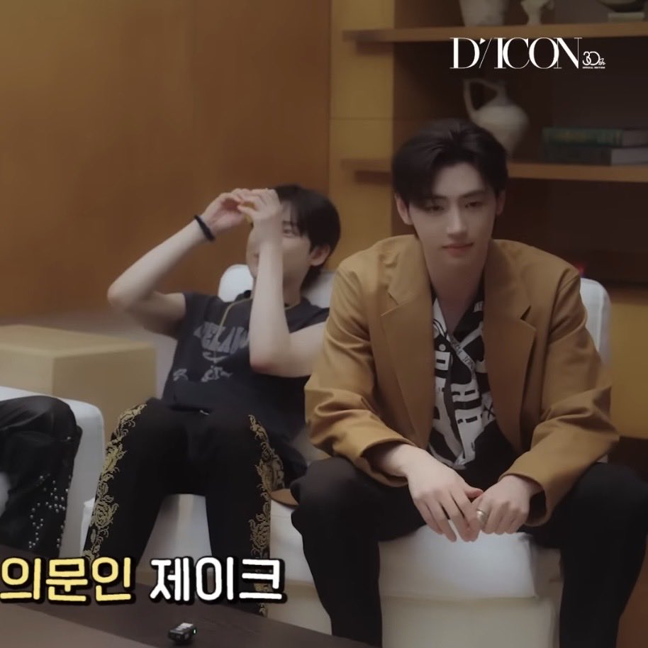 nelly 🧁. tweet media