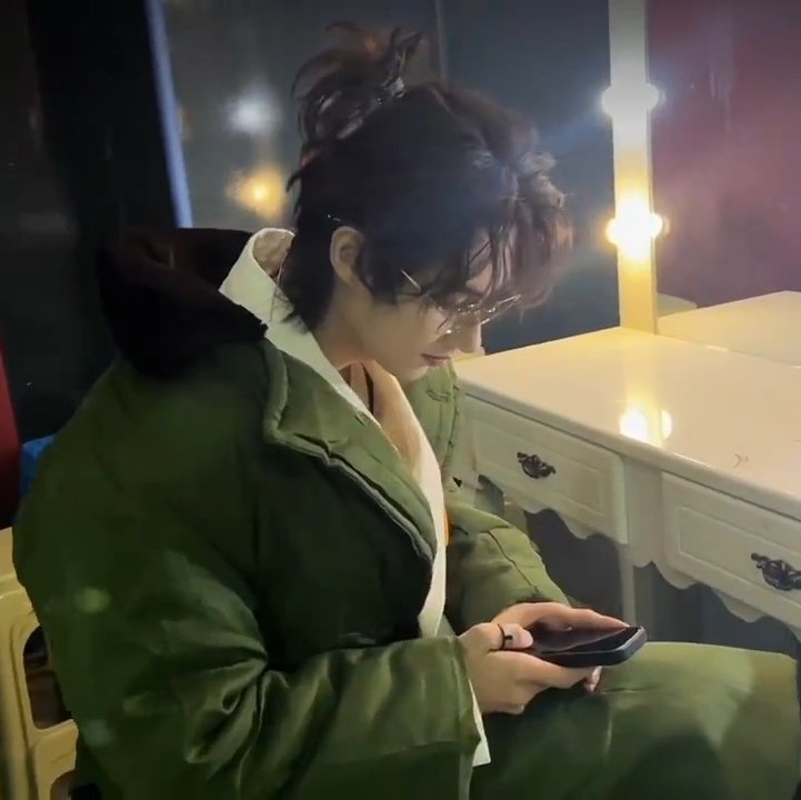 원플원 tweet media