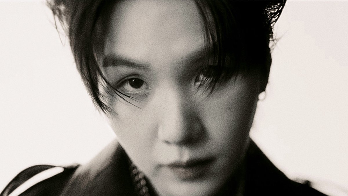 sugajadu's tweet photo. they gave him freckles &amp; shaped his hair into literal cat ears/horns and expect me to be normal about it…. bro https://t.co/ITFRbglAqV
