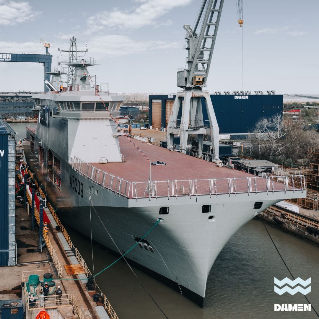 Drecas_2000's tweet photo. Portuguese Navy research ship NRP D. João II has been launched at Damen Shipyards Galati in Romania.

The vessel will begin its sea trials later this year https://t.co/AkHIX8gZMd