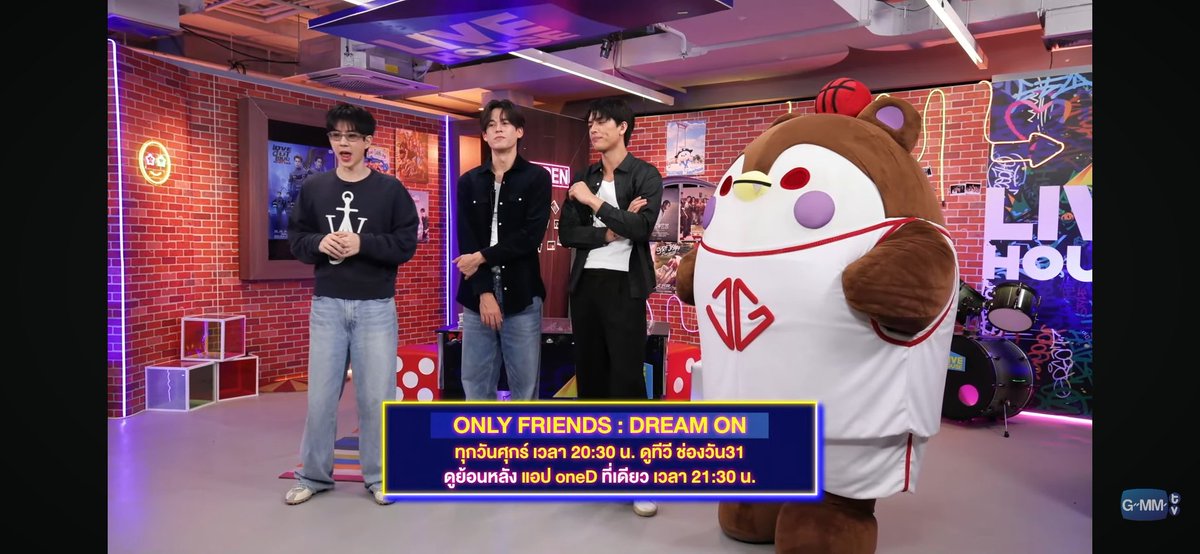 Promoting OFDO but their baby isn't old enough to see it 😭 Parents letting their son know they're working hard for him 🥹

JGG FAMILY LIVE HOUSE
#GMMTVLiveHouse
#JossGawin #GUINZLY