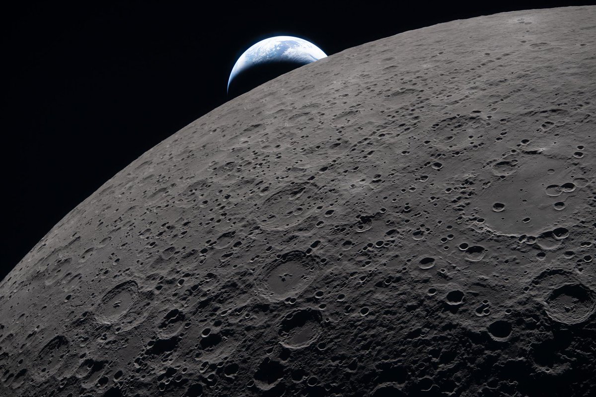 Pour la première fois depuis plus de 50 ans, des humains ont observé la Lune de près. 🌕✨ La science dans toute sa splendeur!

Plus de photos sont disponibles ici : nasa.gov/image-detail/a…