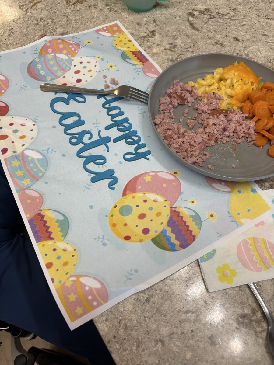 🧑🏾‍🎤🎀💚 tweet media