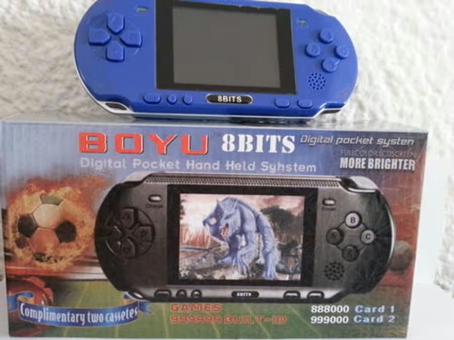 401_db's tweet photo. Many FOYU/BOYU-branded handheld #famiclones released by the Chinese company 义乌市叶崇风电器商行 have been added. They are all typical PSP imitations, using form factors from either Mogis or Renshun.
https://t.co/qxqhmyVoJO https://t.co/LKYo2DqVcn