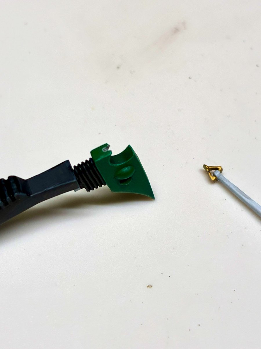 Red模型垢 tweet media