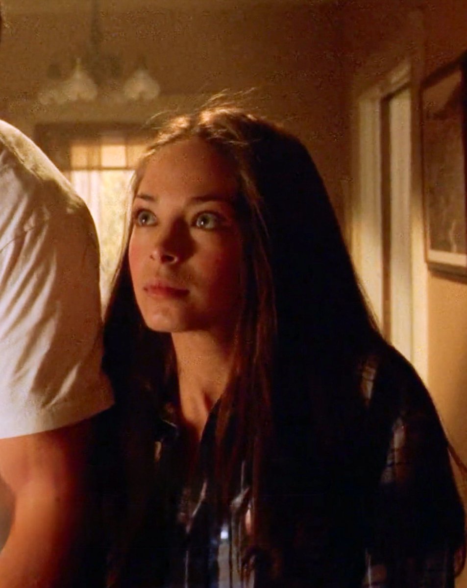 lana lang archive tweet media