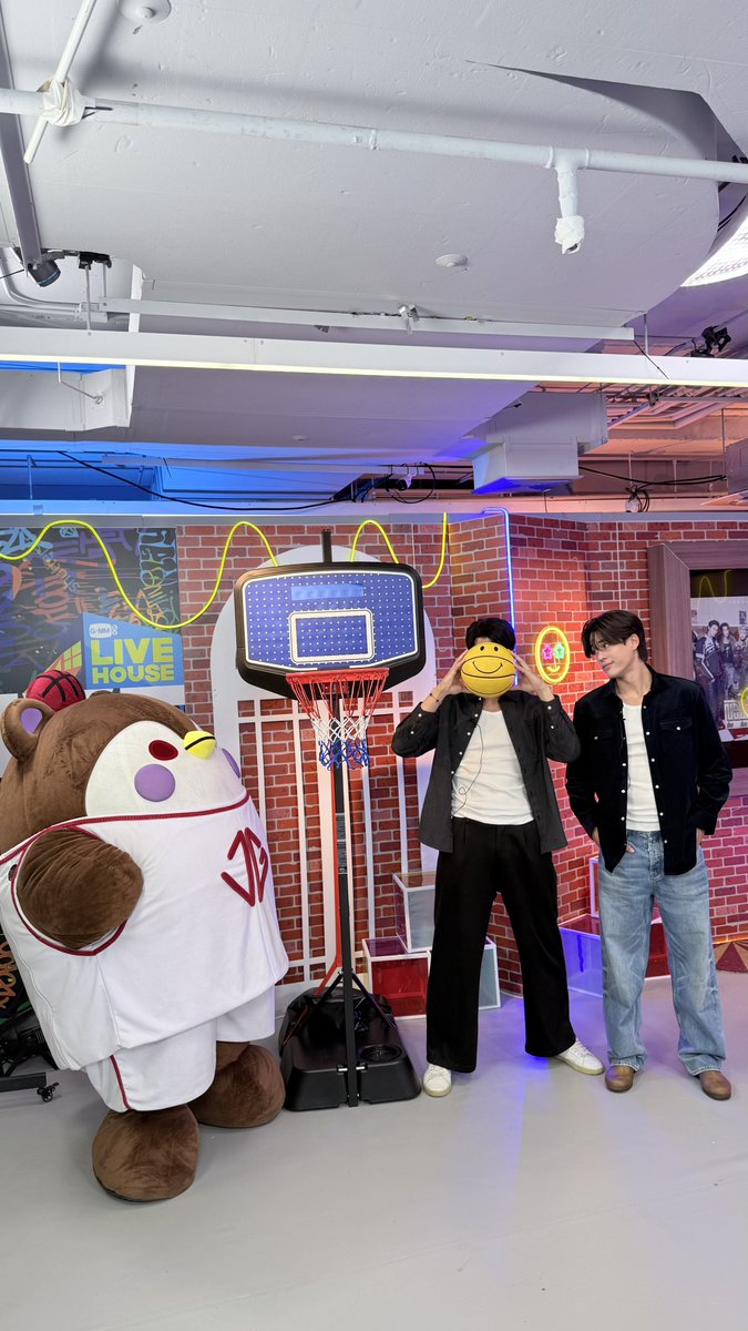 811 /° ꒰ᴳᵃʷⁱⁿⁱᵉ꒱ tweet media