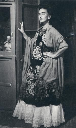 Frida Kahlo tweet media
