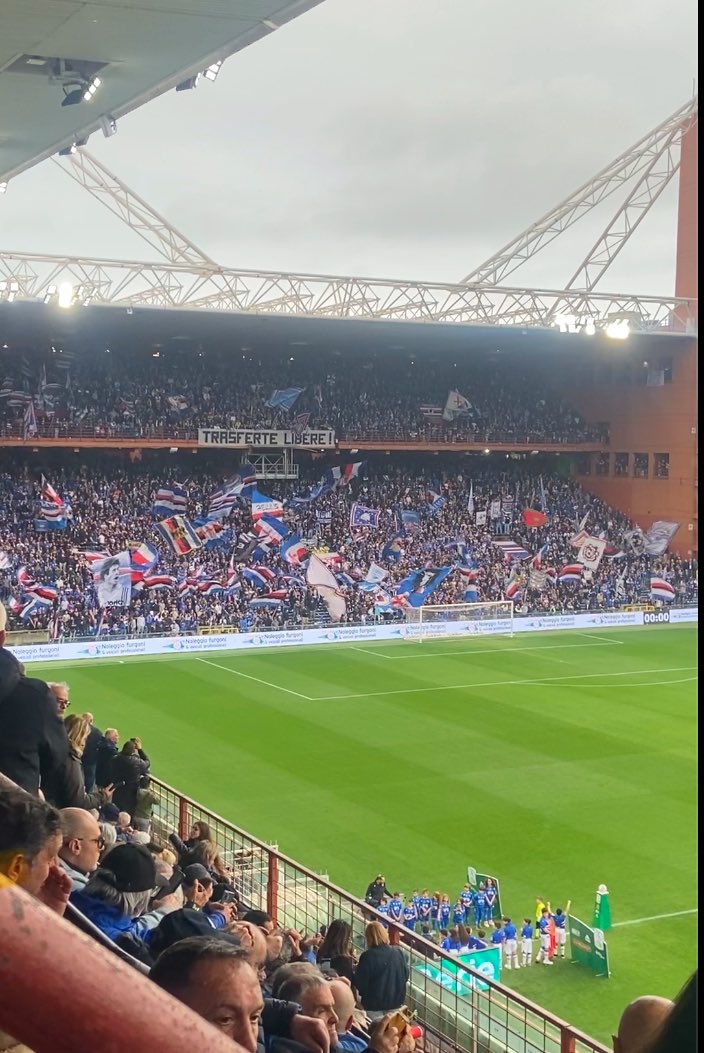 brundigity5's tweet photo. @ultras_clips @dougbagleyfdl Sampdoria ultras also showing solidarity yesterday https://t.co/0AWpnkZM6U
