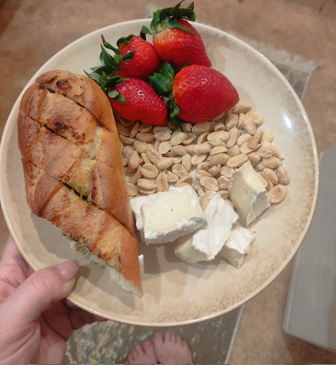 Nell_Hound tweet media