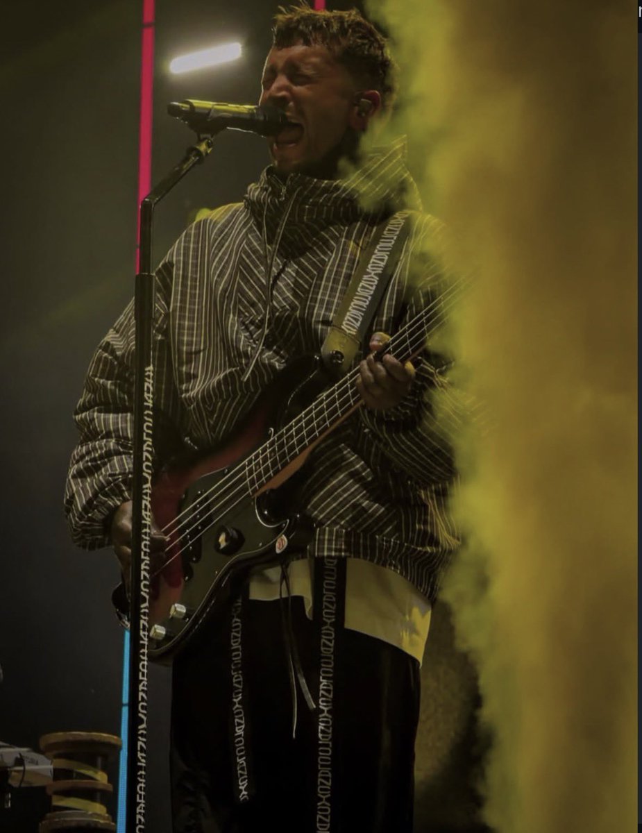 .Rø🪩⊬ tweet media