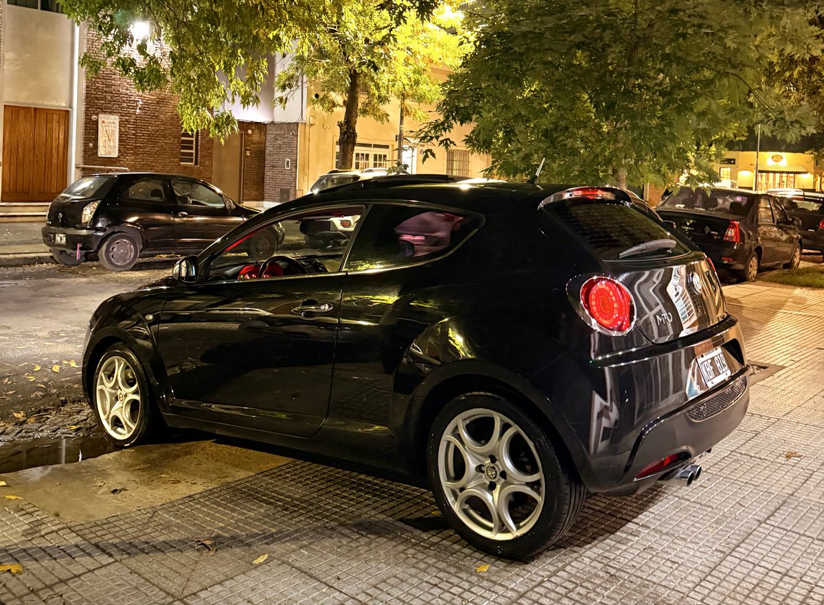 MariaanLione's tweet photo. @oprfd9 @casi_fran @RomanBrunori Tengo el distinctive con el t-jet de 155hp, tiene medio escape y un conico medio casero que le hizo el dueño anterior. Me quiero traer el kit de k&amp;n. https://t.co/GEhkydsMUk