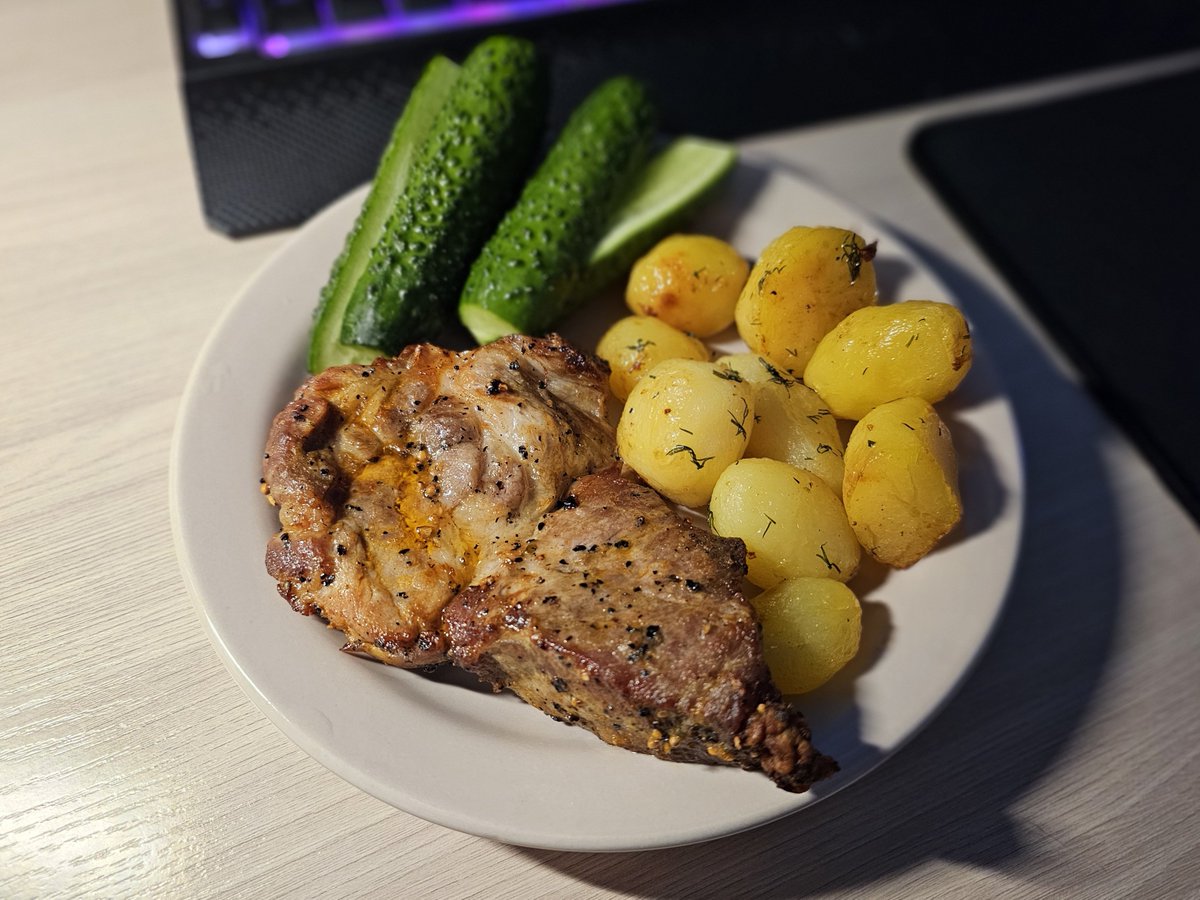 хаотичная женщина💡 tweet media