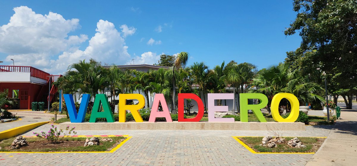 🇨🇺 ¿Qué es lo primero que te viene a la mente? 😊
.
.
.
.
.
#CubaUnica #VaraderoTravel