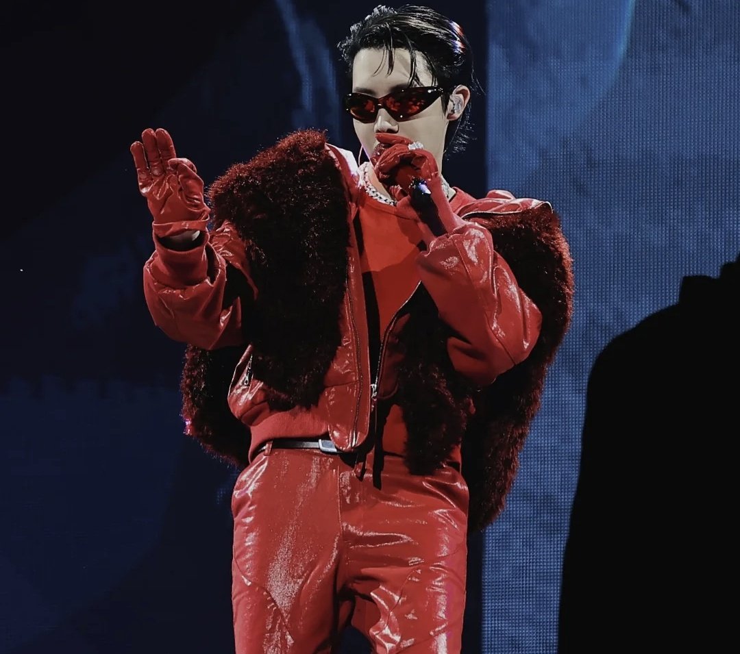 ⟭⟬PrinceofGwangJu⁷💜 tweet media