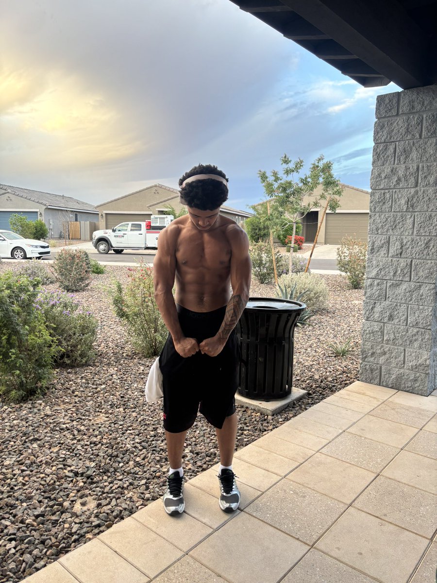 JeyvonT's tweet image. Getting it IN!!! OFFSEASON WORK!💯#owtk #dawg #freshman #juco #LIFT