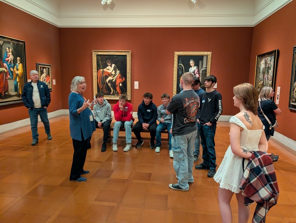 TongieHigh's tweet photo. High school students enrolled  in Painting II and European Literature toured the Nelson-Atkins Museum of Art in Kansas City today, examining European art from the Medieval, Renaissance, and Baroque periods. https://t.co/2aQavuEFBt