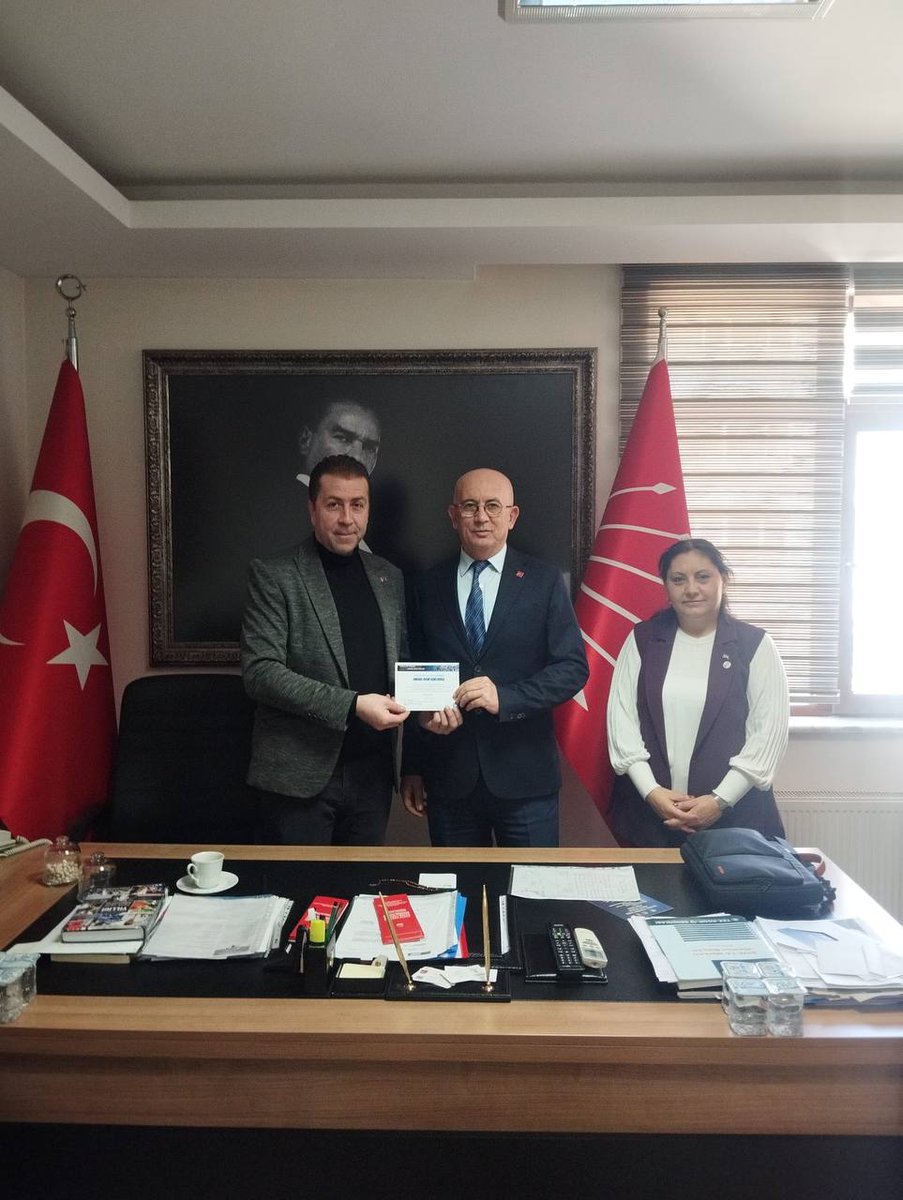 EmadDernegi's tweet image. 🟣 EMADDER – ANKARA YÖNETİM EKİBİMİZİN CHP ANKARA İL BAŞKANI ZİYARETİ

@herkesicinCHP
@eczozgurozel
@DrErkol

Emeklilikte Adalet Derneği Ankara Yönetim Ekibimiz, Cumhuriyet Halk Partisi Ankara İl Başkanı Sayın Ümit Erkol’u makamında ziyaret etmiştir.

Gerçekleştirilen görüşmede,