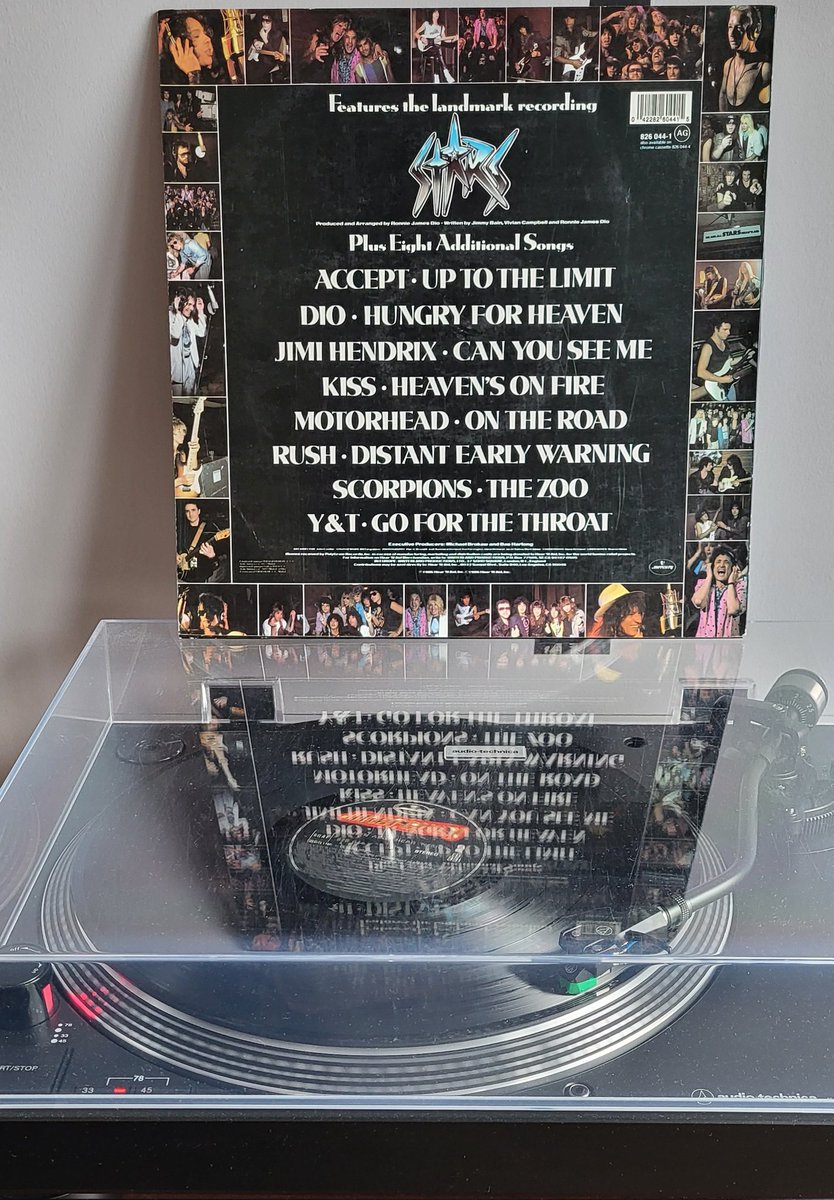 DavidGTato's tweet image. #Vinileando 

HEAR'N AID
(Edición española)
#HearNAid #Stars #Dio #DaveMurray #AdrianSmith #RobHalford #DonDokken #GeoffTate #EddieOjeda #MickMars #VinceNeil #BlackieLawless #TedNugent #YngwieMalmsteen #PaulShortino #KevinDubrow #DaveMeniketti #EricBloom #GeorgeLynch #NealSchon