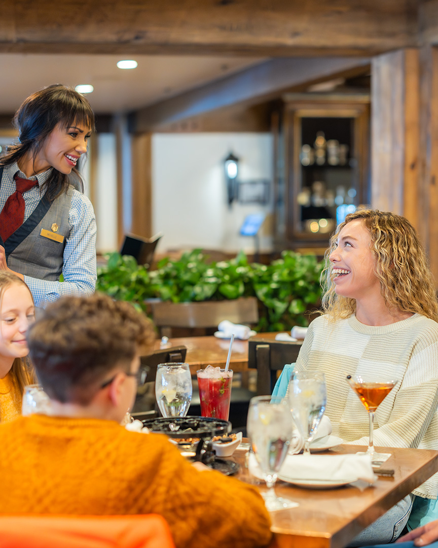 Stein Eriksen Lodge tweet media