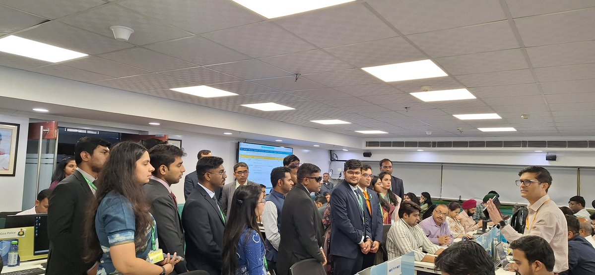 Officer Trainees - Indian Information Service 🇮🇳 tweet media