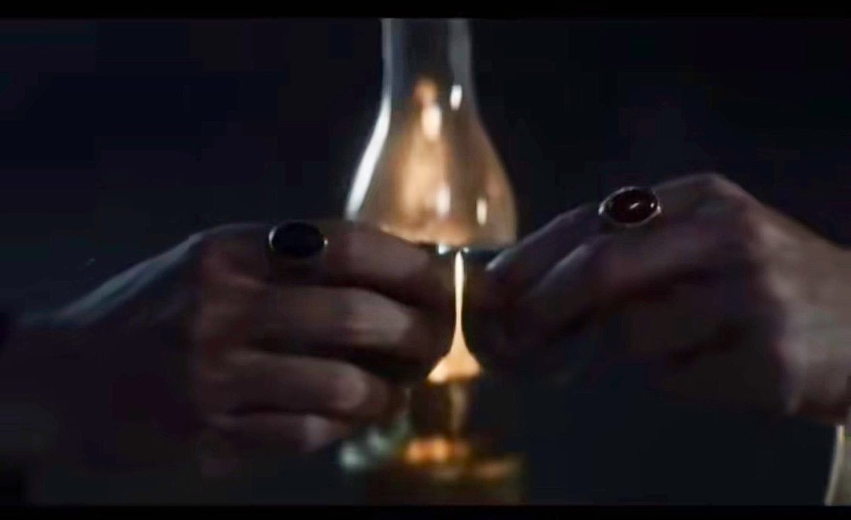 Stoneinroom tweet media