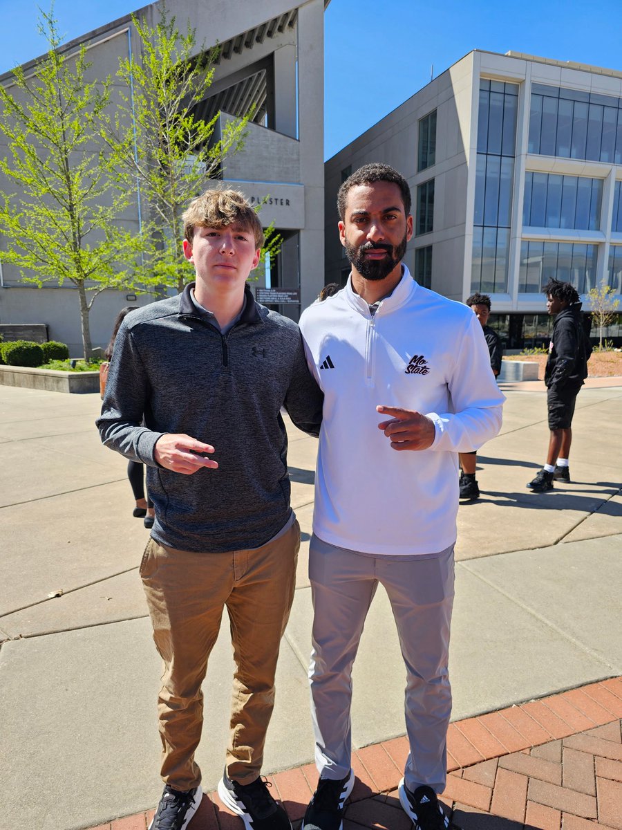 fleer1011's tweet photo. Had a great time yesterday talking with @JBonney_4 and the rest of the Missouri state staff, can’t wait to come back for there camp. https://t.co/hLj9IEJZyr