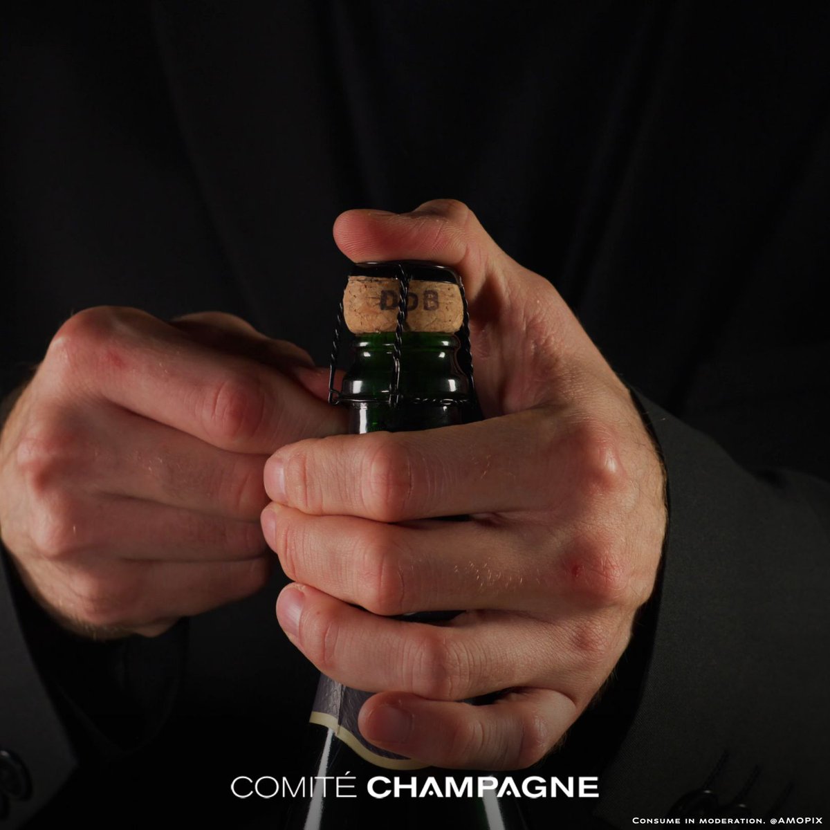 ChampagneBureau's tweet photo. The key to opening? 
A firm hand, a gentle rotation and a discreet ‘pop’ 🍾 https://t.co/XCePM3gwnr