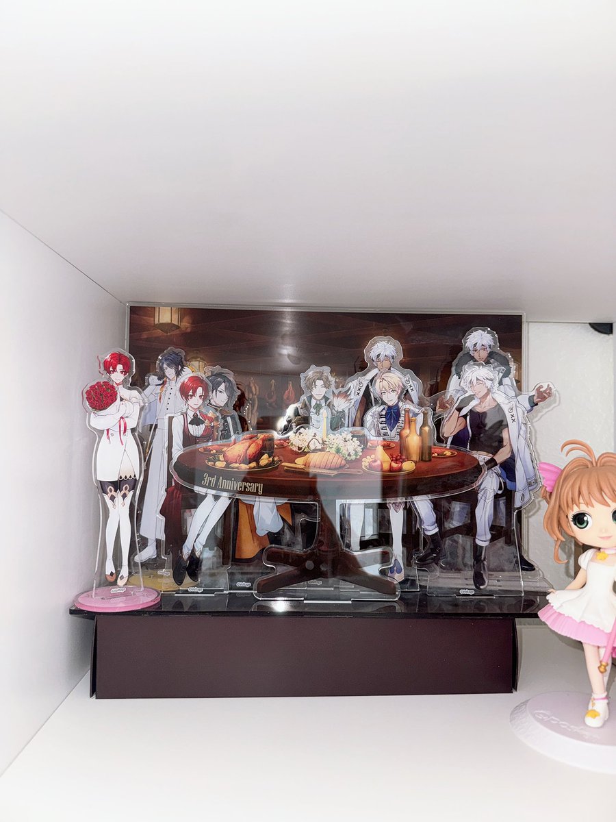 stephthefangirl's tweet image. I keep seeing everyones amazing otome shelves on my timeline🥺

My shelves are a work in progress, trust 💦😭 
#otometwt