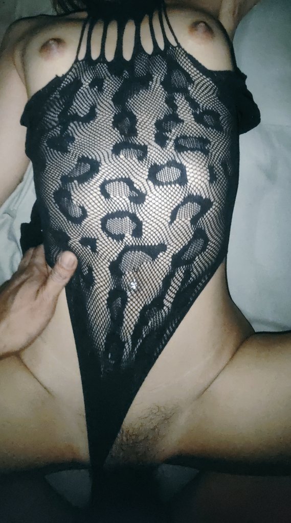 คู่32-22 แฟนตัวเล็กหุ่นดี tweet media