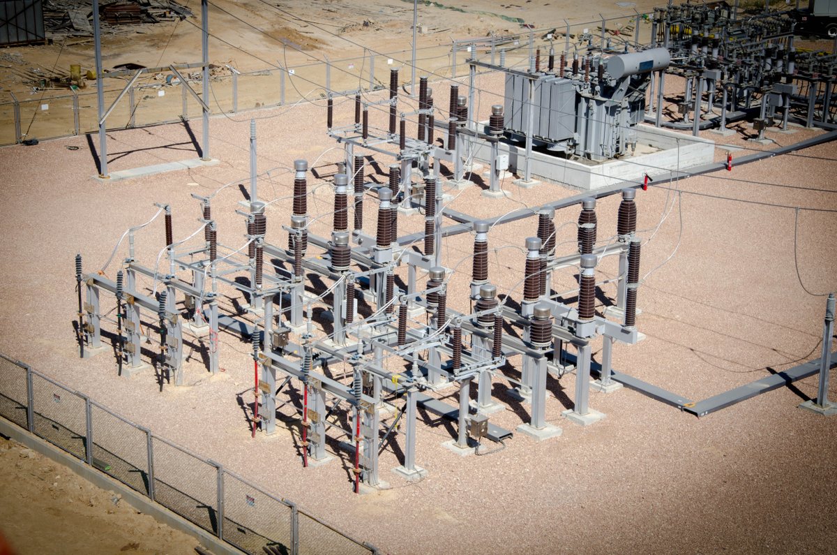 aprenergy's tweet photo. AI workloads are driving data centers into power ranges never seen at scale. The focus is shifting from securing megawatts to syncing power systems across entire campuses. The real test isn’t components: it’s how the system evolves under demand. #DataCenterPower https://t.co/FUYwPOvkXs