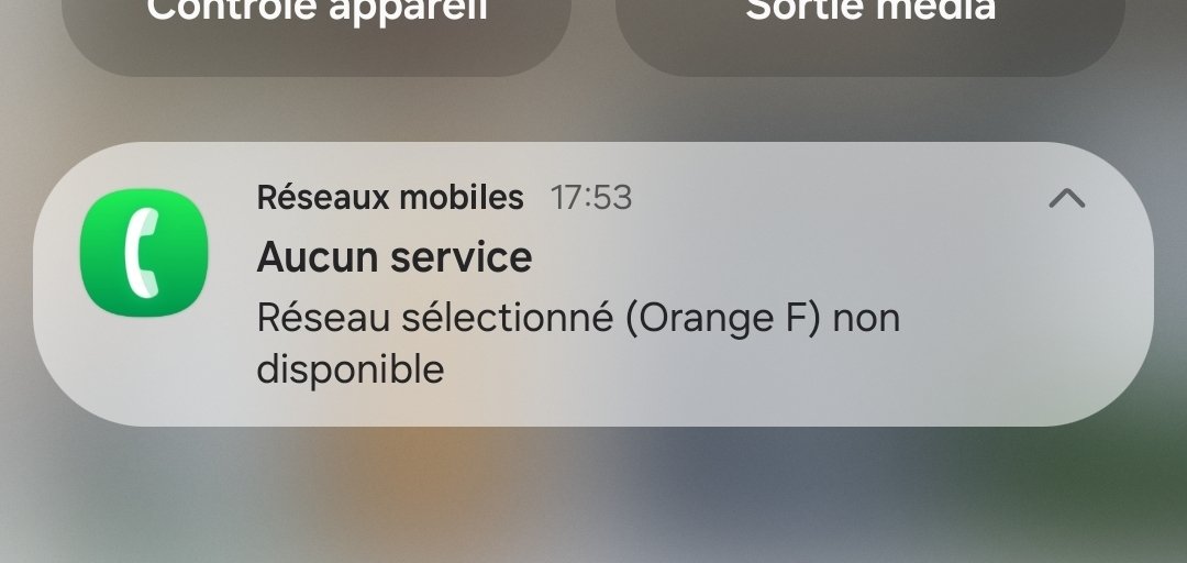 Selenys_'s tweet photo. Sinon #orange quand est ce qu'on va retrouver le réseau dans la ville ? Parce que mine de rien ça dure depuis plus de 10j... https://t.co/KXADoHSeNu