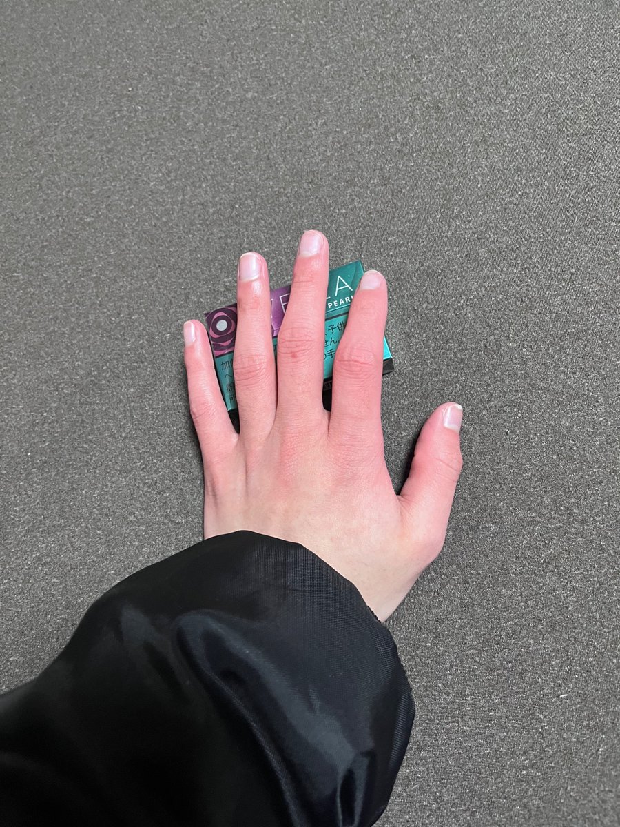 みうらり tweet media