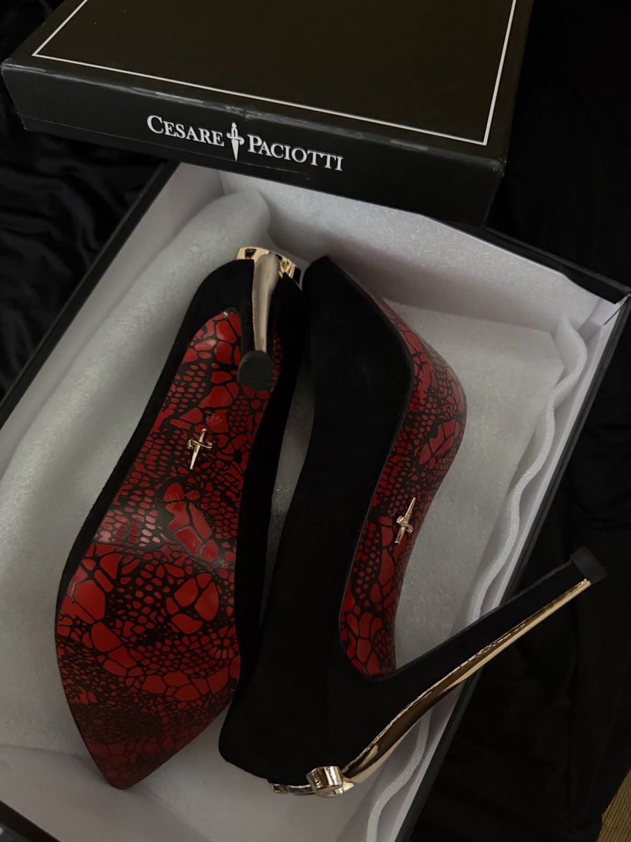 𝙰𝙻𝚁𝙴𝙰𝙳𝚈 𝙳𝙴𝙰𝙳 ꩜ tweet media