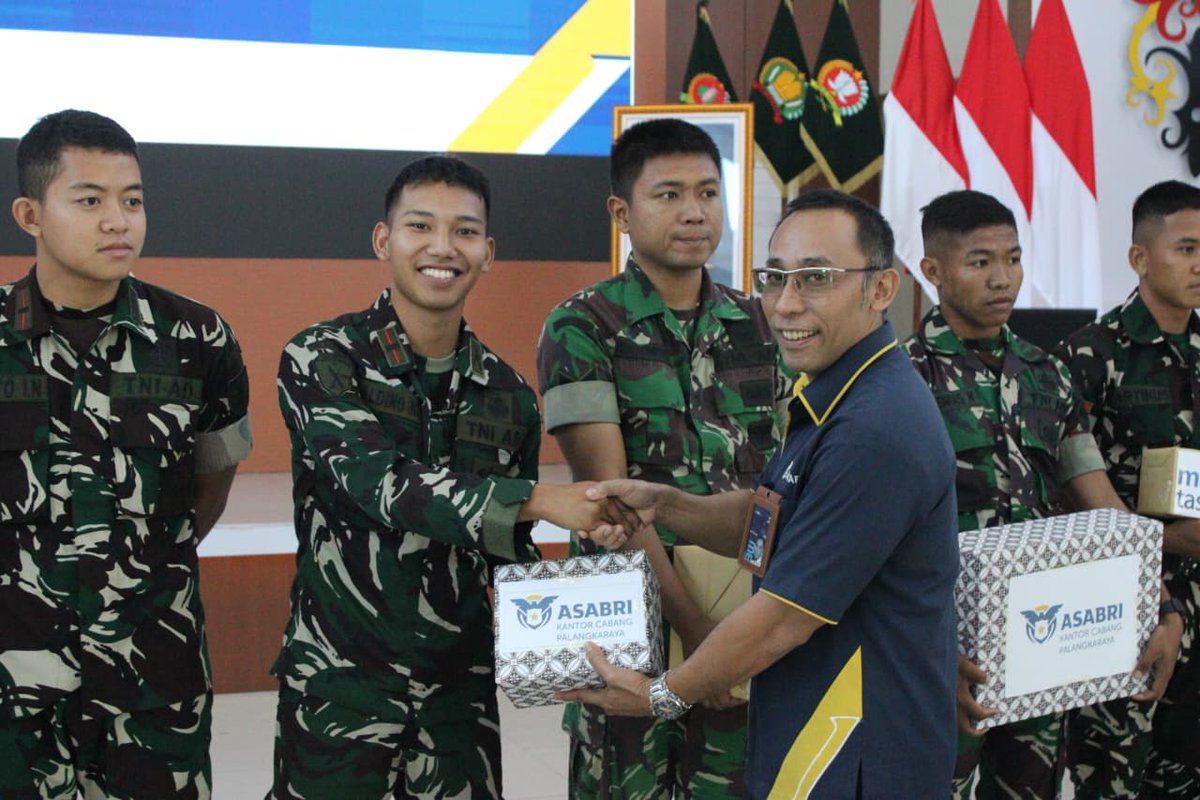 yonif830im's tweet photo. Peduli Kesejahteraan Prajurit, Yonif TP 830/Isen Mulang melaksanakan Sosialisasi Program Asabri https://t.co/4MXfykUxEA