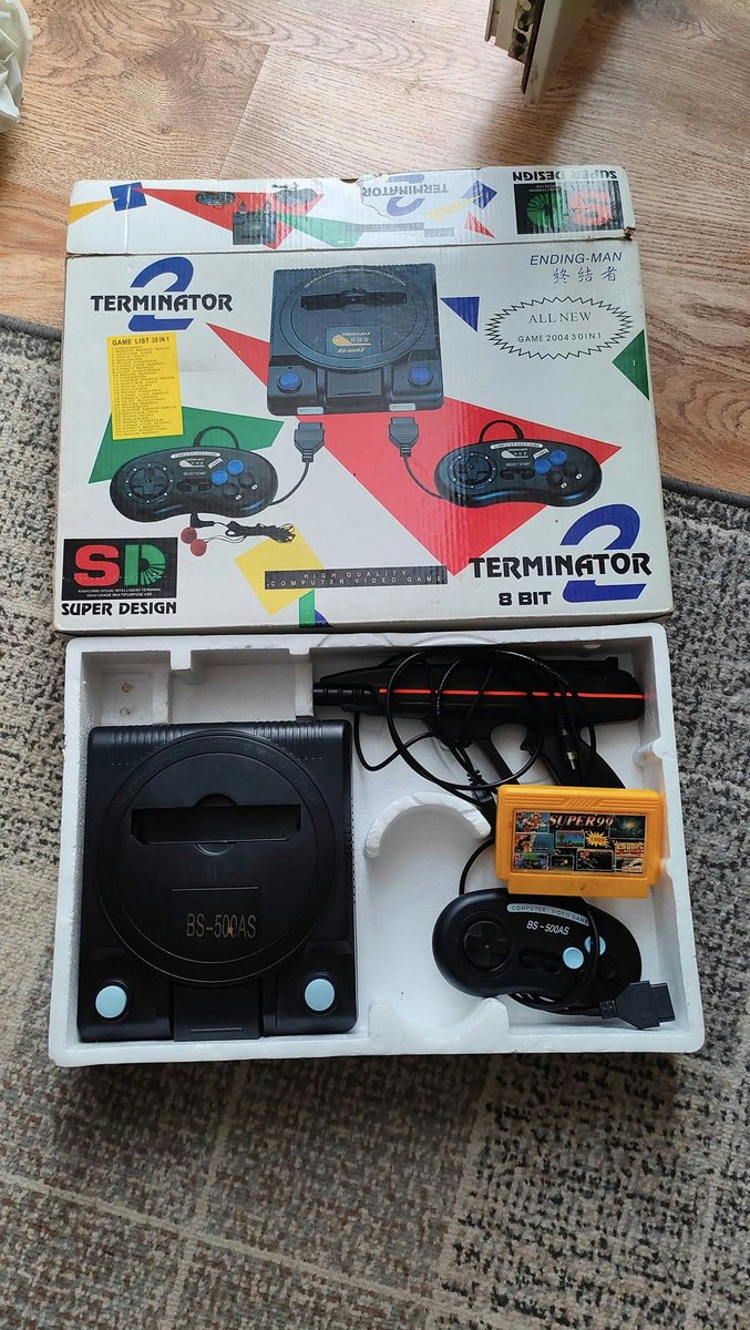 401_db's tweet image. New arrival item at Unauthorizon.

Brand: ENDING-MAN, TERMINATOR, SUPER DESIGN (終結者)
Name: TERMINATOR 2
*ALL NEW, GAME 2004 30 IN 1
Model: BS-500AS
Region: unknown

#Famicom/#NES based console, released by unknown supplier.

unauthorizon.org/record/rec712I…

#famiclone #retrogame
