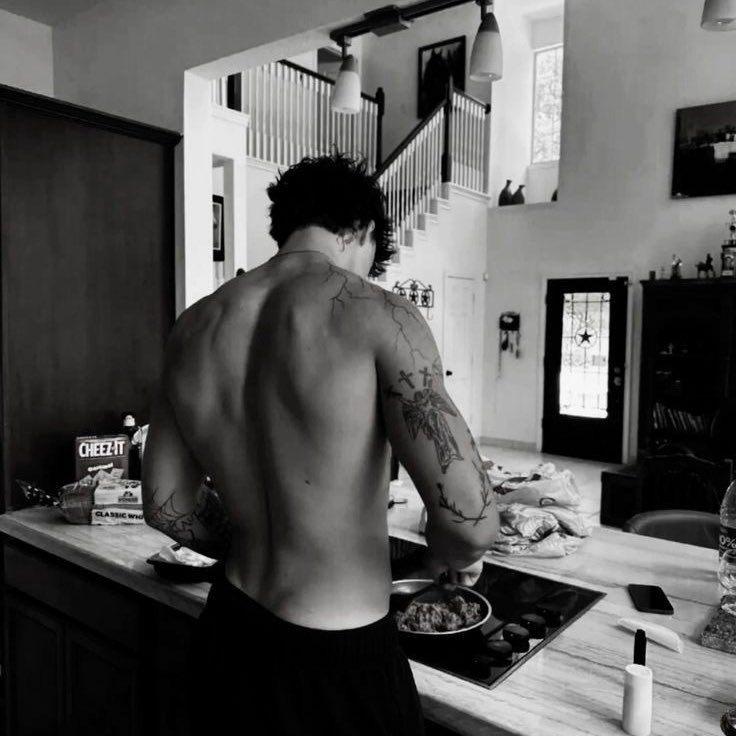 corde𓍼ོ tweet media