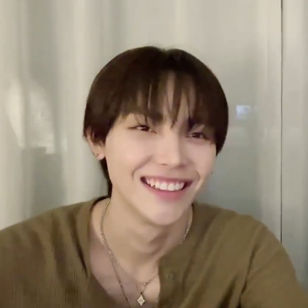 wiju_u's tweet image. they... they poofed him......