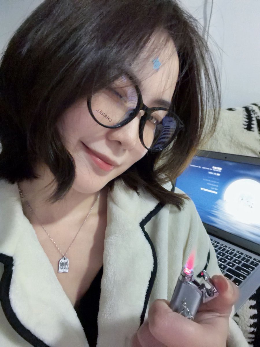 白衣天使 tweet media