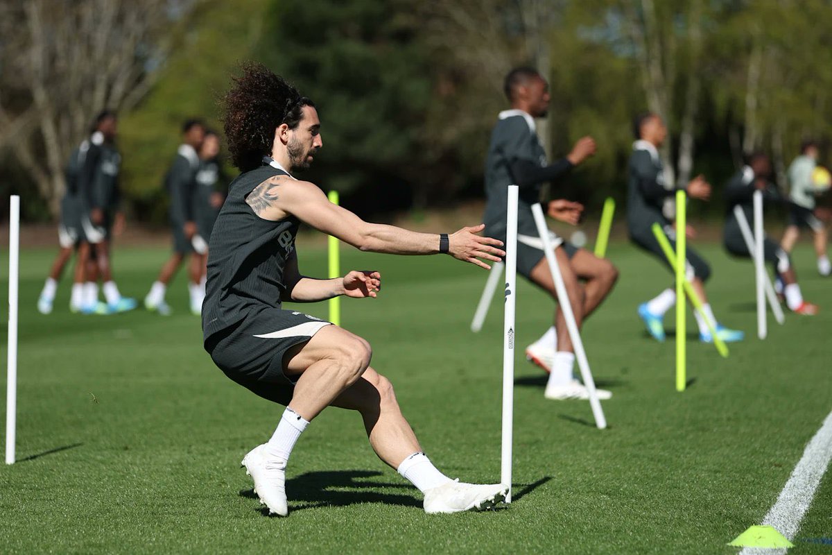 Blacko🍂 tweet media